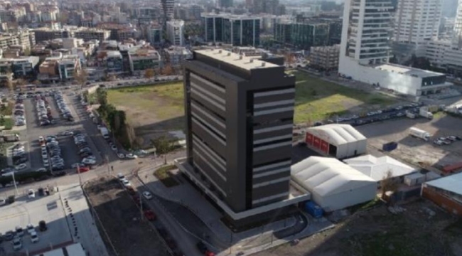 Türkiye'nin en büyüğü olarak hizmete girmişti... Smyrna otoparkı kapatıldı!