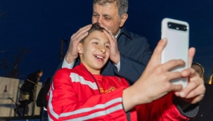 Başkan Tugay Güzelbahçelilerle iftarda buluştu