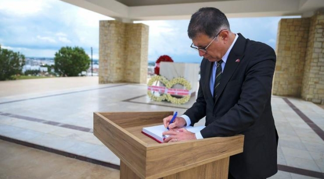 Başkan Tugay kardeş şehir Lefkoşa'da