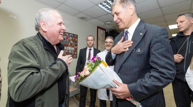 Başkan Tugay, meslektaşlarıyla Tıp Bayramı'nı kutladı