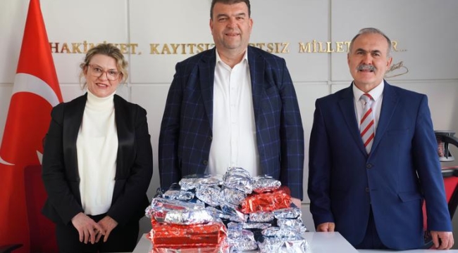 Başkan Yetişkin: Oyuncakları çocuklara kendi ellerimle dağıtacağım"