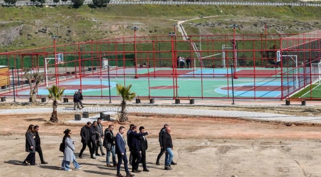 Bayraklı'da Ferdi Zeyrek Spor Kompleksi'nde Çalışmalar Sona Yaklaştı