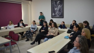 Ege Üniversitesinde madde kullanımı ve bağımlılığı farkındalığı bilimsel perspektifle ele alındı