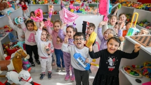 Her çocuğun oyuncakla oynama hakkı var!