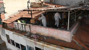 Karabağlar' da Çöp Ev Tamamen Temizlendi