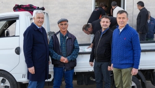 Kemalpaşa Belediyesi'nden çiftçiye 208 ton gübre desteği