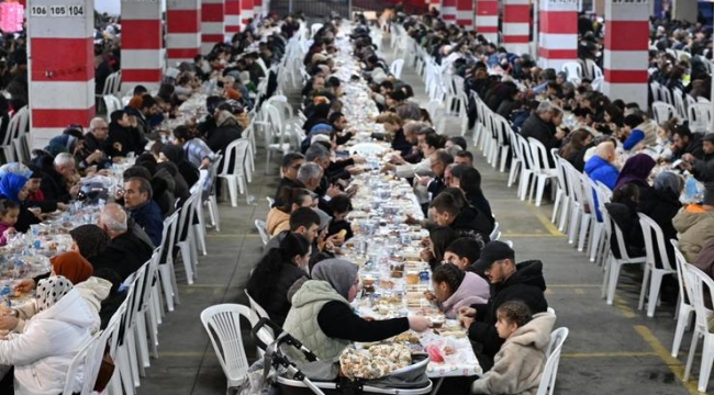 Manisa Büyükşehir Belediyesinin İftar Sofrası Soma'da Kuruldu