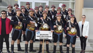 Selçuk Efes Sanat Halk Oyunları Ekibi İzmir İl Yarışması'nda Üçüncü Oldu