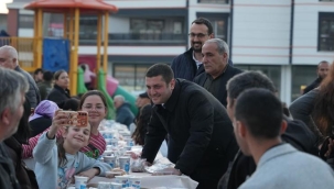 Torbalılılar Aynı Sofrada Hep Birlikte Oruçlarını Açtı
