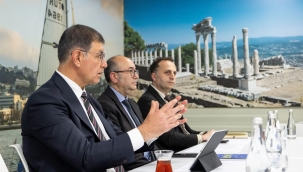 İzmir'in 8 Bin 500 yıllık hazinesi masaya yatırıldı