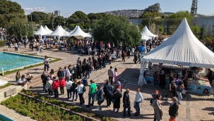 İzmirliler İZKİTAP'a akın etti