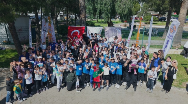 Karşıyaka'da oryantiring rüzgarı: Bayram coşkusu sporla taçlandı!