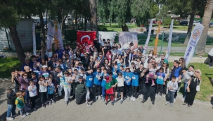 Karşıyaka'da oryantiring rüzgarı: Bayram coşkusu sporla taçlandı!
