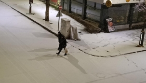 Ne olduğunu anlamadılar! Kent 5 dakikada bembeyaz oldu