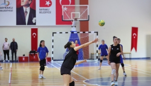 Bayraklı'da 19 mayıs spor, müzik ve gençlik şölenine dönüştü
