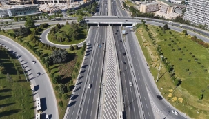 İstanbul'da bayramın ilk gününde yollar boş kaldı