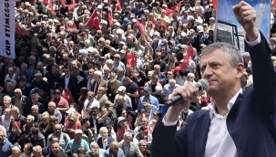 Özgür Özel'in bayramlaşmasına yurttaştan yoğun katılım