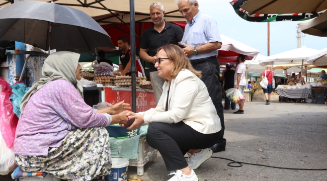 Başkan Akın Pazar Esnafı ve Vatandaşlarla Buluştu