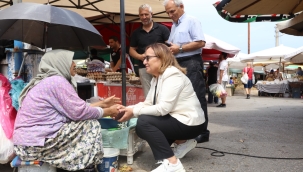 Başkan Akın Pazar Esnafı ve Vatandaşlarla Buluştu