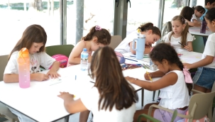 Bayraklı'da yaz okulu kayıtları başladı