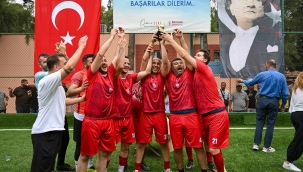 Bornova'da dostluk kazandı