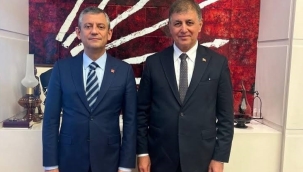Cemil Tugay'ın sözlerinin ardından Özgür Özel'den açıklama: Görüşmeyi anlattı