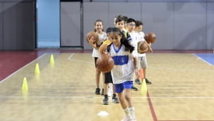 Konak'ın ücretsiz yaz spor okullarında kayıt dönemi başladı