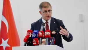 Başkan Cemil Tugay: "Bir süre daha bağımsız kalma niyetindeyim"