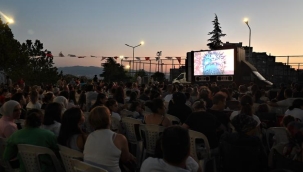 Bornova'da Açık Hava Sinemasına büyük ilgi