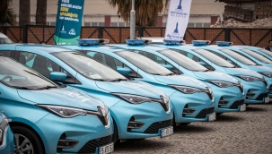 İzmir'in elektrikli araç filosuyla 25 milyon lira tasarruf