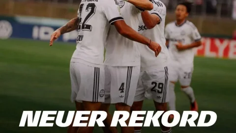 Eintracht Frankfurt, Almanya Kupası'nda St. Tönis'i 11-0 yendi