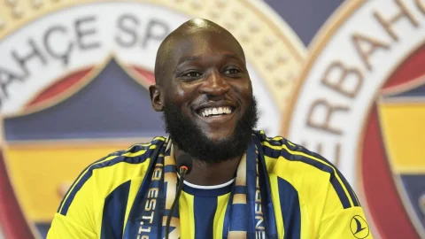 Fenerbahçe'nin UEFA listesine Romelu Lukaku eklendi