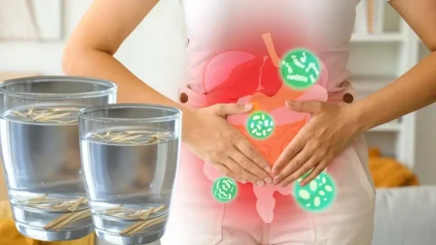 Her gün suya bir dal koyduğunu ve 30 günde bağırsaklarının temizlendiğini iddia etti