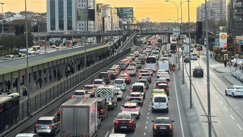 İstanbul'da triatlon nedeniyle çok sayıda yol kapatıldı