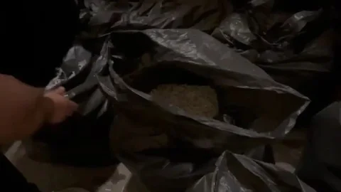 İstanbul Ümraniye'de Süleymancılara operasyon: evraklar imha aşamasında bulundu