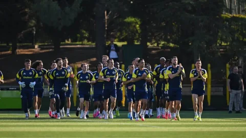Juventus, Fenerbahçe'nin eleştirilen kalecisi Ederson için görüşmelere başladı