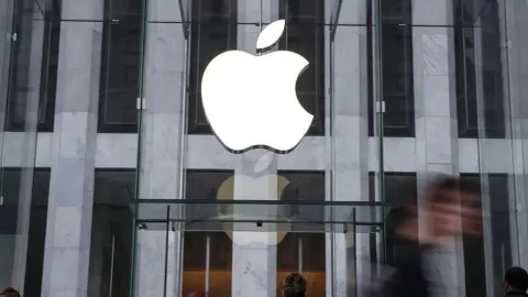 Katlanabilir iPhone ilk etapta Türkiye'ye gelmeyebilir