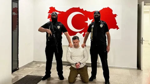Organize suç örgütü elebaşı Serkan Kurtuluş Arjantin'den Türkiye'ye getirildi