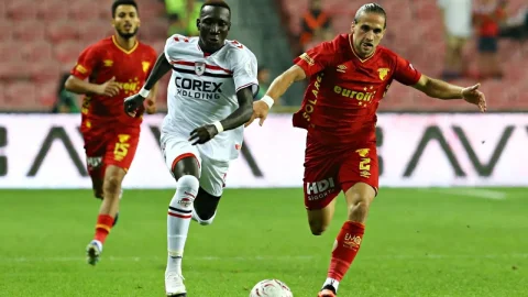 Süper Lig'in ilk haftasında Samsunspor ile Göztepe 6 gollü beraberliğe imza attı