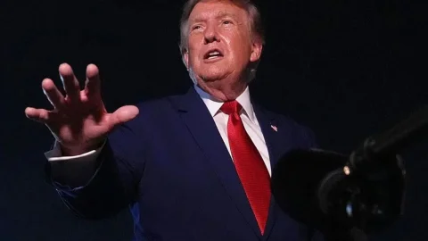 Trump'tan Güney Kore tepkisi: 'Kim Jong-un'dan korumak için 29 bin askerimiz var'