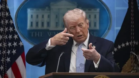 Trump'tan İran'a açık uyarı: askeri seçenek masada