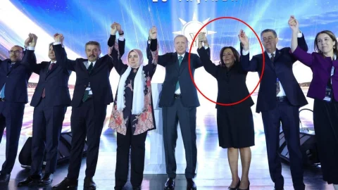 Türkan Kayır AK Parti'ye katıldı; parti tarihinin ilk Süryani belediye başkanı oldu