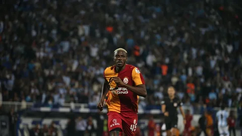 Victor Osimhen Galatasaray'da en çok gol atan üçüncü yabancı oldu
