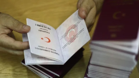 Vize danışmanlığı dolandırıcılığı soruşturmasında 37 şüpheli tutuklandı