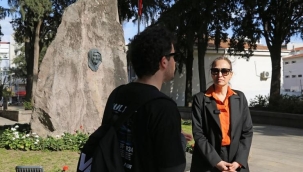 'Atatürk'ün Adımlarıyla Karşıyaka' turlarına yoğun ilgi