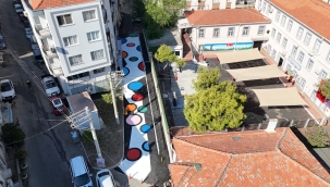 Konaklı öğrencilere 'renkli yol' sürprizi